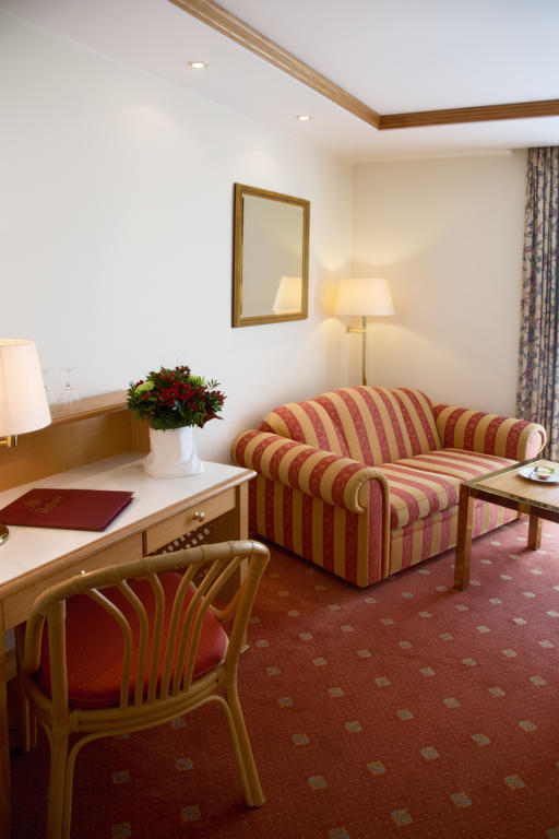 Thermenhotel Quellenhof Bad Fussing Bilik gambar